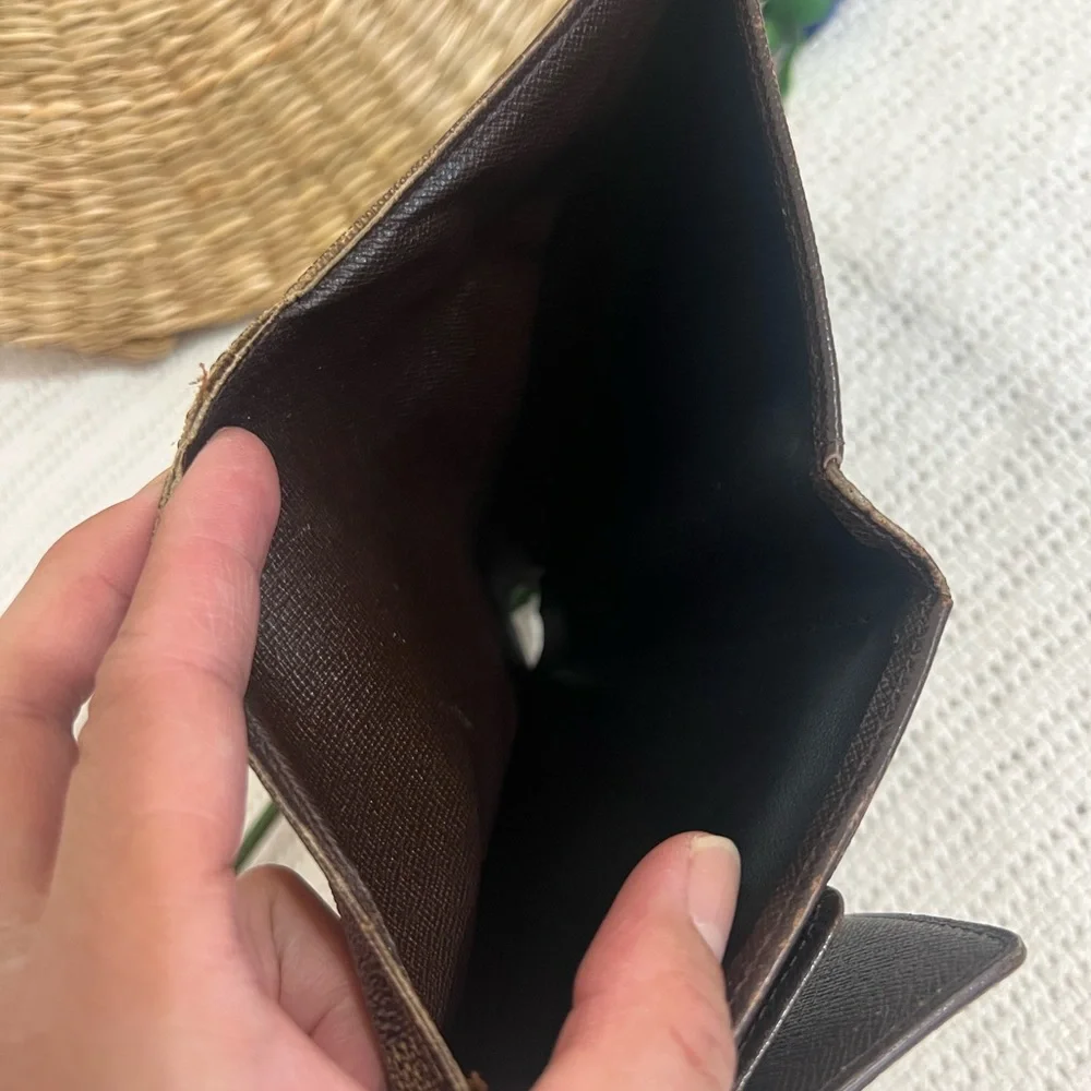 Louis Vuitton Trifold Wallet in signature Damier Ebene